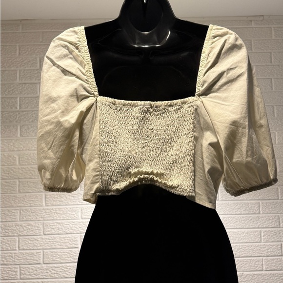 Vero Moda Cream Puff Sleeve Crop Blouse - Picture 2 of 3